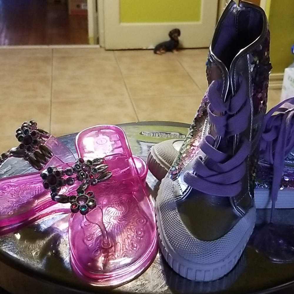 Kids shoes - Picture 1 of 3